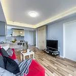 Z Widokiem Na Panorame Miasta 크라쿠프